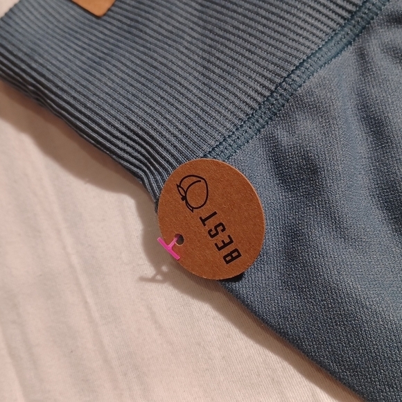 Pink SPORT SEAMLESS VICTORIA'S SECRET XL SEAMLESS BIKE SHORT GREEN OMBRE NWT - Picture 4 of 8